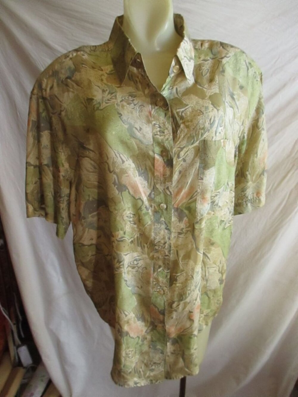 True Vintage Silk Blouse Large 1990's Padded Metro Express Abstract Print MOM